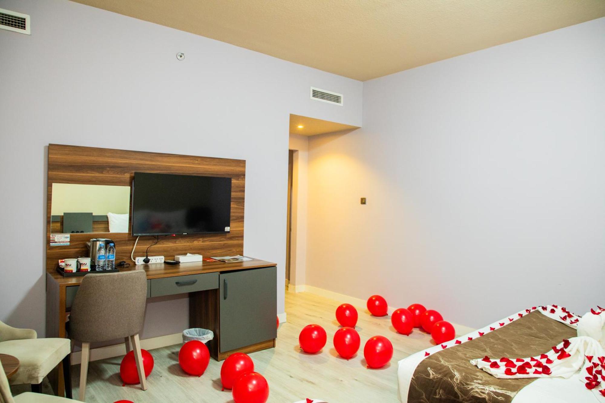 The Saj Hotel Ajman Exterior photo